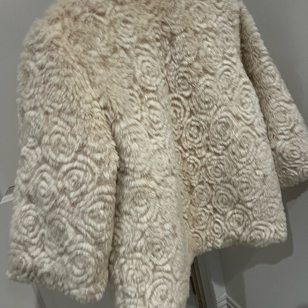 Source Unknown Cream Teddy Jacket - image 4